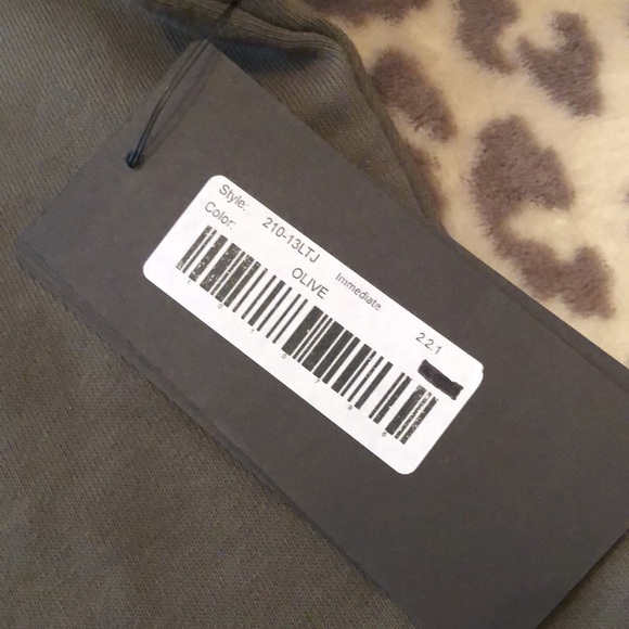 Olivaceous Bubble Arm Sweatshirt in Olive Green Size Small Women’s - Picture 7 of 11